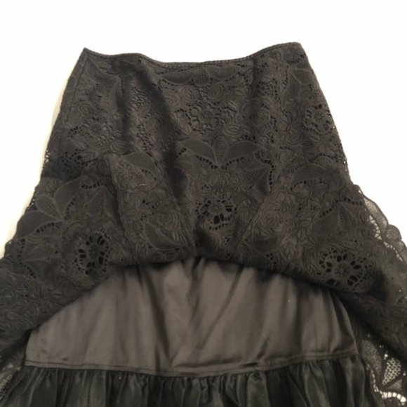 Elie Tahari black lace skirt - Picture 4 of 6